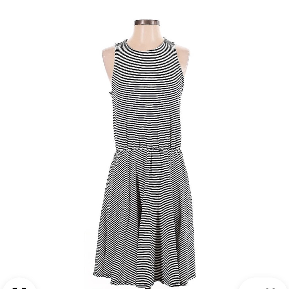 GAP Black and White Pleated Midi Sundress